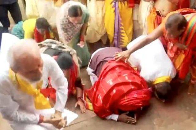 ଚାରିଦ୍ବାର ଖୋଲିଲା, ମହାପ୍ରଭୁଙ୍କ ଦର୍ଶନ କରି ଶ୍ରୀମନ୍ଦିରର ସ୍ଥିତି ପରଖିଲେ ମୁଖ୍ୟମନ୍ତ୍ରୀ
