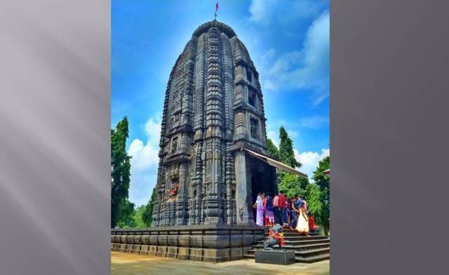 ବଜ୍ରପାତରେ ଖସିପଡ଼ିଲା ଖିଚିଂ କିଚକେଶ୍ବରୀ ମନ୍ଦିରର କଳସ-ତ୍ରିଶୁଳ-ପତାକା