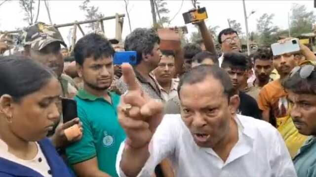 ମମତାଙ୍କ ମନ୍ତ୍ରୀଙ୍କୁ ମହଙ୍ଗା ପଡିଲା ମହିଳା ଅଧିକାରୀଙ୍କୁ ଧମକାଇବା