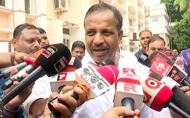 ପାଣ୍ଡିଆନଙ୍କ ହେଲିକପ୍ଟର ଖର୍ଚ୍ଚ: ‘ତଦନ୍ତ ଚାଲିଛି, ସବୁ ସ୍ପଷ୍ଟ ହେବ’