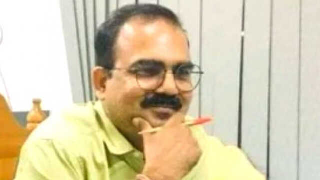 ପ୍ରଧାନମନ୍ତ୍ରୀଙ୍କ ଗସ୍ତ ପାଇଁ ଅଫିସରଙ୍କ ତାଲିକାରେ ମୃତ ଅଧିକାରୀଙ୍କ ନାଁ, ବାଦ ଦେଲା ପ୍ରଶାସନ