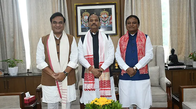 ରାଜ୍ୟପାଳ ରଘୁବର ଦାସଙ୍କୁ ଭେଟିଲେ ଆସାମ ମୁଖ୍ୟମନ୍ତ୍ରୀ ହିମନ୍ତ ବିଶ୍ବଶର୍ମା