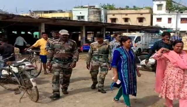 ଛତ୍ରବଜାରରେ କଳାବଜାରୀକୁ ନେଇ ଖାଦ୍ୟ ଓ ଯୋଗାଣ ବିଭାଗର ରେଡ୍