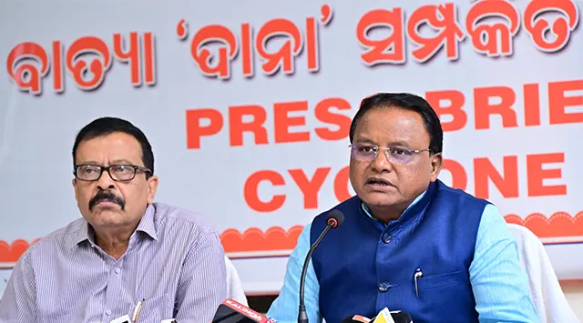ବାତ୍ୟା ଦାୟିତ୍ୱରେ ଥିବା ଅଧିକାରୀଙ୍କ କାର୍ଯ୍ୟ ପ୍ରଶଂସନୀୟ : ମୁଖ୍ୟମନ୍ତ୍ରୀ