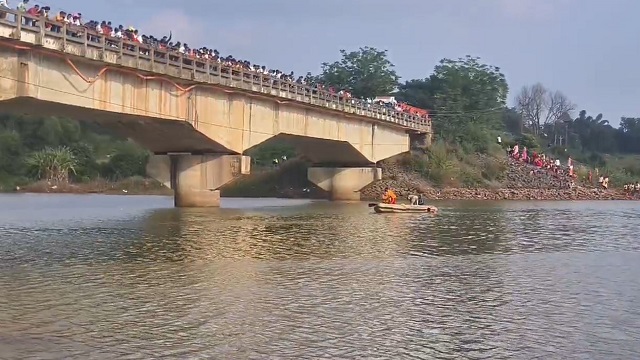 କୋଲାବ ଡ୍ୟାମକୁ ଡେଇଁ ମହିଳା ନିଖୋଜ