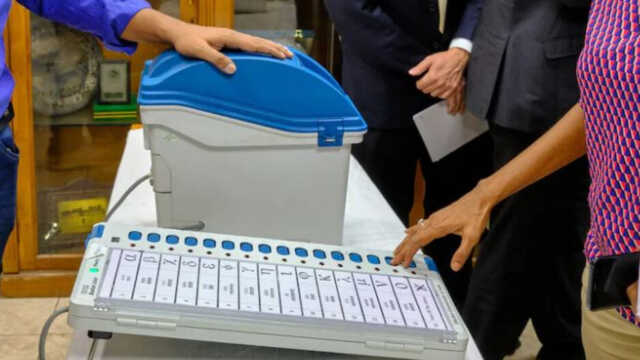 ମହାରାଷ୍ଟ୍ରରେ EVM ବିରୋଧରେ ସଂକଳ୍ପ ପାରିତ କରୁଛନ୍ତି ଗ୍ରାମ କମିଟି