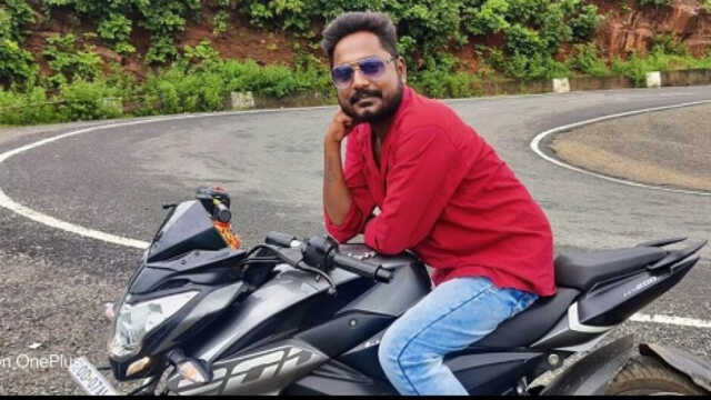 ସରକାରୀ କ୍ୱାର୍ଟର୍ସରୁ ଫାର୍ମାସିଷ୍ଟଙ୍କ ଝୁଲନ୍ତା ମୃତଦେହ ଉଦ୍ଧାର