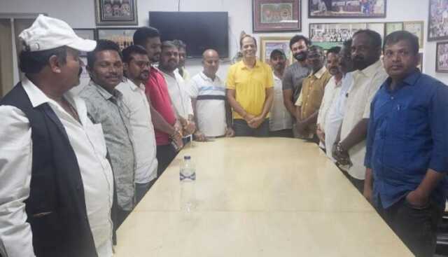 ବ୍ରହ୍ମପୁର ସାଂସଦଙ୍କୁ ଭେଟିଲେ ୧୫ ସରପଞ୍ଚ: ବଦଳିପାରେ ରାଜନୈତିକ ସମୀକରଣ, ବିଜେଡି ଶିବିରରେ ହଟ୍ଟଚମଟ