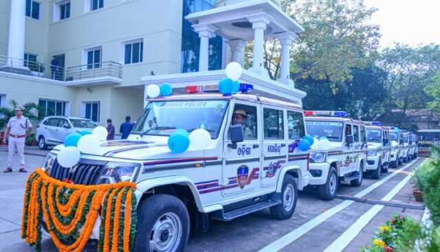 ସାଧାରଣ ଗାଡି ନୁହେଁ, ସୁରକ୍ଷା ରଥ – ୩୦ଟି ଜରୁରୀକାଳୀନ ପ୍ରଶମନ ସହାୟତା ଯାନ ଲୋକାର୍ପଣ କଲେ ମୁଖ୍ୟମନ୍ତ୍ରୀ