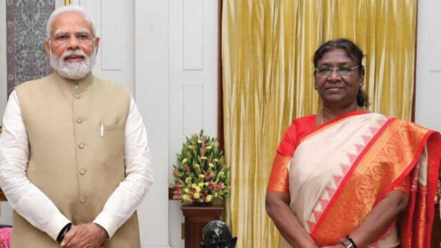 ଦେଶବାସୀଙ୍କୁ ନବ ବର୍ଷର ଶୁଭେଚ୍ଛା ଜଣାଇଲେ ରାଷ୍ଟ୍ରପତି, ପ୍ରଧାନମନ୍ତ୍ରୀ