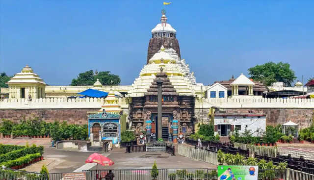 ମହାପ୍ରଭୁଙ୍କ ସେବା ବେଳେ ଟଳିପଡିଲେ ସୁଆର ବଡୁ ସେବାୟତ ଜଗନ୍ନାଥ ମେକାପ