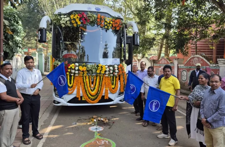 ପ୍ରୟାଗରାଜକୁ କୋରାପୁଟରୁ ଗଢ଼ିଲା ସରକାରୀ ବସ୍
