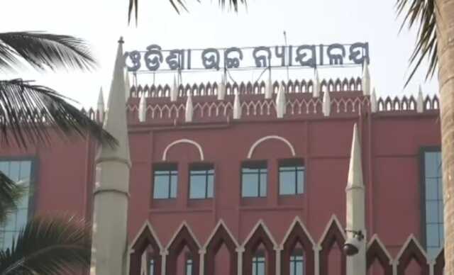 ହାଇକୋର୍ଟରେ ପଦ୍ମଶ୍ରୀ ପୁରସ୍କାର ବିବାଦ, ହାଜର ହେଲେ ଆବେଦନକାରୀ ଡାକ୍ତର ଅନ୍ତର୍ଯ୍ୟାମୀ ମିଶ୍ର