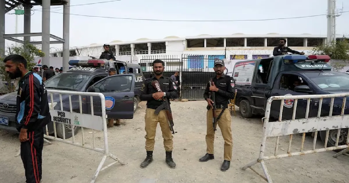 Pakistan 7