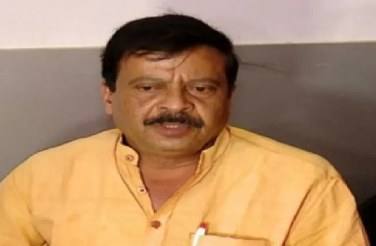 ସୀମାରେ ଅନୁପ୍ରବେଶ ନେଇ ପଶ୍ଚିମବଙ୍ଗ ସରକାରଙ୍କୁ କଡା ଚେତାବନୀ ଦେଲେ ରାଜସ୍ବ ମନ୍ତ୍ରୀ