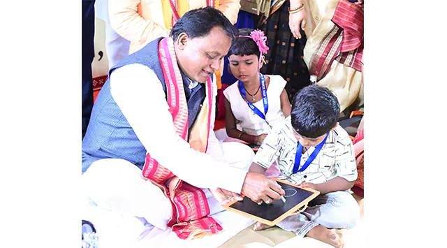 ରାଜ୍ୟସ୍ତରୀୟ ‘ପ୍ରବେଶ ଉତ୍ସବ’, ‘ଖଡିଛୁଆଁ’ ଓ ‘ଶିଶୁ ବାଟିକା’ ର ଶୁଭାରମ୍ଭ