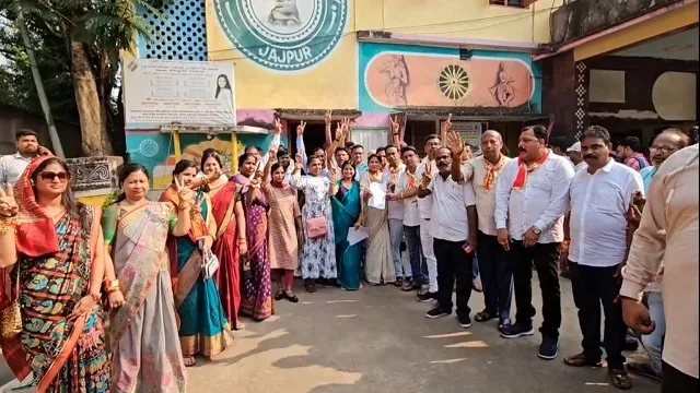 ଅନାସ୍ଥା ଭୋଟରେ ଶାସନ ଗାଦି ହରାଇଲେ ବ୍ୟାସନଗର ପୌରାଧକ୍ଷା ସଂଗୀତା ପିଙ୍ଗୁଆ