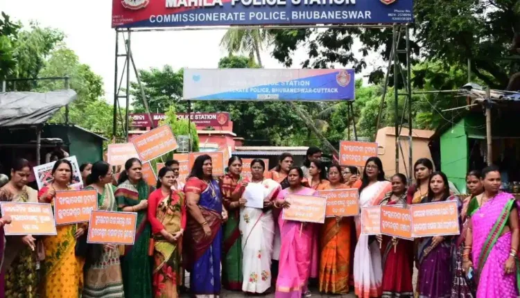 ମେୟର ସୁଲୋଚନା ଦାସଙ୍କ ବିରୋଧରେ ଥାନାରେ ଏତଲା
