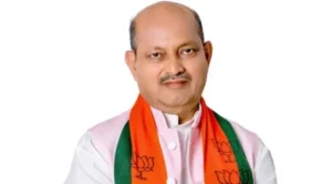 ବିଏମସି କାର୍ଯ୍ୟାଳୟ ହିଂସାକାଣ୍ଡରେ ସମ୍ପୃକ୍ତି ଅଭିଯୋଗ: ୫ ଜଣଙ୍କୁ ନିଲମ୍ବନ କଲେ ରାଜ୍ୟ ବିଜେପି ସଭାପତି