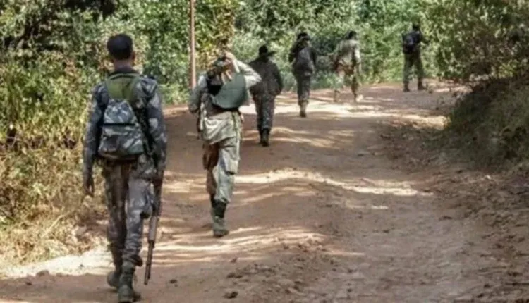 ଟଳିଲେ ୪ କୁଖ୍ୟାତ ମାଓବାଦୀ
