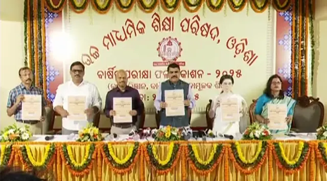 ପ୍ରକାଶ ପାଇଲା ଯୁକ୍ତ ଦୁଇ ପରୀକ୍ଷା ରେଜଲ୍ଟ, ପୁଅଙ୍କ ତୁଳନାରେ ଝିଅଙ୍କ ପାସ୍ ହାର ଅଧିକ