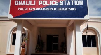 ଲଭ୍,ସେକ୍ସ ଧୋକା: ରିସେପ୍ସନ ଷ୍ଟେଜରୁ ବରଙ୍କୁ ଗିରଫ କରି କୋର୍ଟ ଚାଲାଣ