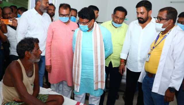 ଯାଜପୁରରେ କେନ୍ଦ୍ରୀୟ ଟିମ୍ : ହଇଜା ସ୍ଥିତି ନେଇ ସ୍ଵାସ୍ଥ୍ୟମନ୍ତ୍ରୀଙ୍କ ସହ ଆଲୋଚନା