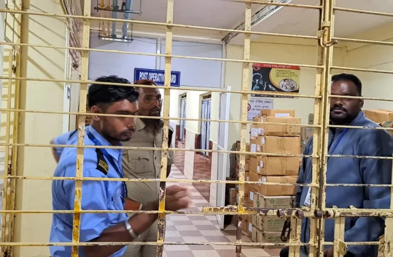 ସହିଦ ଲକ୍ଷ୍ମଣ ନାୟକ ମେଡିକାଲରେ ୫ ରୋଗୀଙ୍କ ମୃତ୍ୟୁ: ଡିଏମଇଟି ପକ୍ଷରୁ ୫ ଜଣିଆ ଟିମ୍ ଗଠିତ, ଆସନ୍ତାକାଲି ରିପୋର୍ଟ ଦେବେ