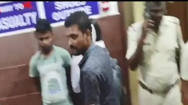 ପୂର୍ବ ଶତ୍ରୁତାକୁ କେନ୍ଦ୍ର କରି ଦୁଇ ଗୋଷ୍ଠୀ ମଧ୍ୟରେ ଆକ୍ରମଣ, ଛୁରା ଓ ଗୁଳି ମାଡ଼ ହୋଇଥିବା ଅଭିଯୋଗ