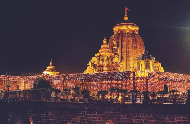 ସେବାୟତଙ୍କ ବିବାଦରୁ ନୀତି ୬ ଘଣ୍ଟା ବିଳମ୍ବ: ମଙ୍ଗଳଆଳତି ନହେଉଣୁ ହେଲା ସାହାଣମେଲା ଦର୍ଶନ