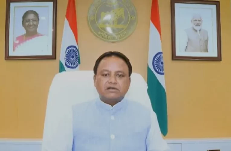 ଅହମ୍ମଦାବାଦରେ ଏକ ବଡ଼ ବିମାନ ଦୁର୍ଘଟଣା: ଗଭୀର ଦୁଃଖ ପ୍ରକାଶ କଲେ ମୁଖ୍ୟମନ୍ତ୍ରୀ