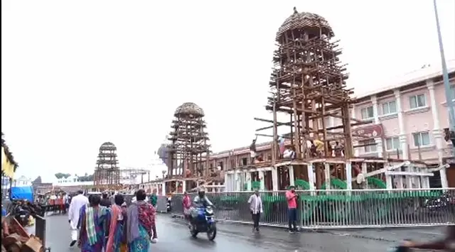 ତିନି ରଥର ଭୂଇଁରେ ପଡ଼ିଲା କଇଞ୍ଚି ଓ ଅନ୍ଧାରୀ ତାଗ, ଆଗେଇ ଚାଲିଛି ନିର୍ମାଣ କାର୍ଯ୍ୟ