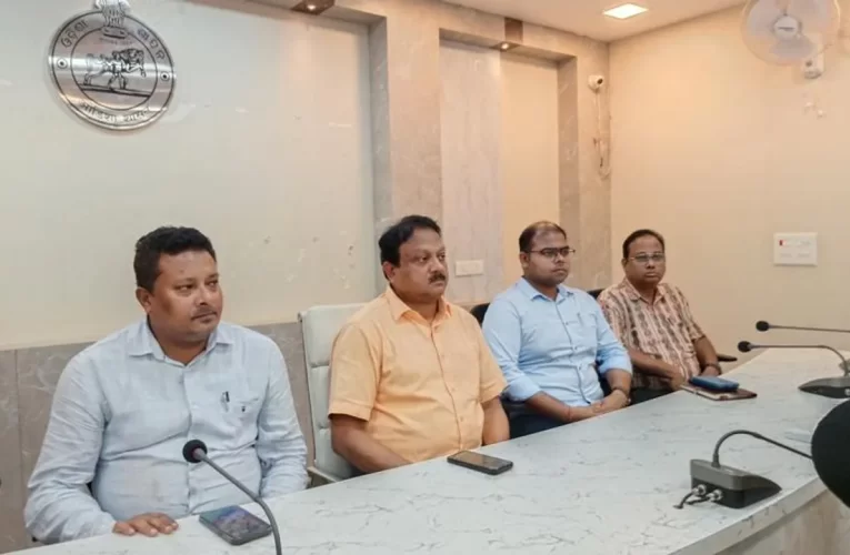 ୩୬ ଘଣ୍ଟା ପରେ ଭଦ୍ରକରେ ସ୍ବାଭାବିକ ହେଲା ଇଣ୍ଟରନେଟ ସେବା