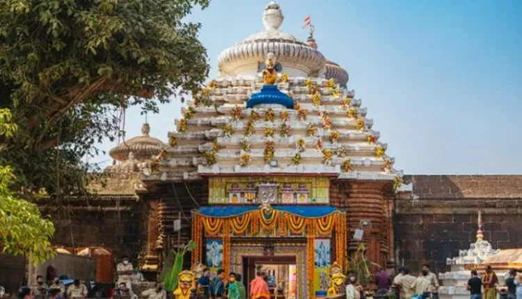 ଶ୍ରୀଲିଙ୍ଗରାଜ ମନ୍ଦିରରରୁ ସେବାୟତ ଖସିପଡ଼ିବା ଘଟଣା: ଖୋର୍ଦ୍ଧା ଜିଲ୍ଲାପାଳ ଓ ଗୃହ ସଚିବଙ୍କୁ ଚିଠି
