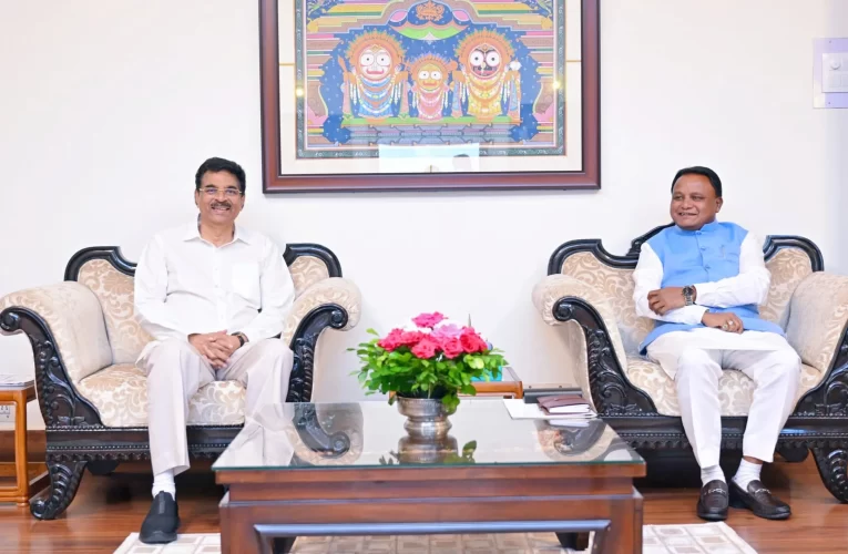ରାଜ୍ୟପାଳଙ୍କୁ ଭେଟିଲେ ମୁଖ୍ୟମନ୍ତ୍ରୀ