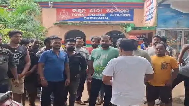 ସ୍ପଷ୍ଟ ଦିବାଲୋକରେ ଅପହରଣ ଉଦ୍ୟମ, କୌଶଳକ୍ରମେ ଖସିଆସିଲେ ନାବାଳିକା