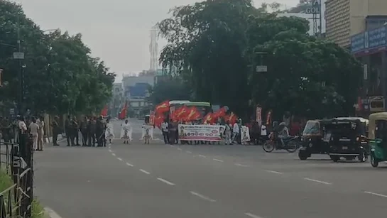 ସବୁଆଡେ ପଡିଲା ବନ୍ଦର ପ୍ରଭାବ