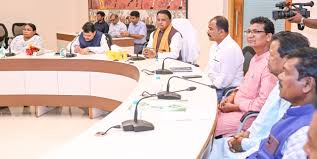 ଆମ ସରକାର ଆଦିବାସୀମାନଙ୍କ କଲ୍ୟାଣକୁ ସର୍ବାଧିକ ଗୁରୁତ୍ୱ ଦେଉଛନ୍ତି: ମୁଖ୍ୟମନ୍ତ୍ରୀ