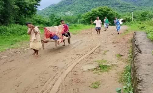 ପୁଣି ଜନନୀ ଯନ୍ତ୍ରଣା ; ଖଟିଆରେ ବୁହା ହେଲେ ଗର୍ଭବତୀ