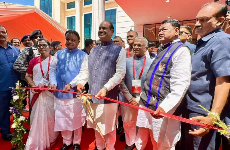 ଆଦିବାସୀଙ୍କୁ ଅଧିକାର ମିଳିବା ଜରୁରୀ- ଓମ୍‍ ବିର୍ଲା