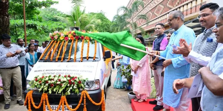 ଭ୍ରାମ୍ୟମାଣ ପ୍ରବାସୀ ସାଧନ କେନ୍ଦ୍ରର ଉଦଘାଟନ କଲେ ଉପମୁଖ୍ୟମନ୍ତ୍ରୀ