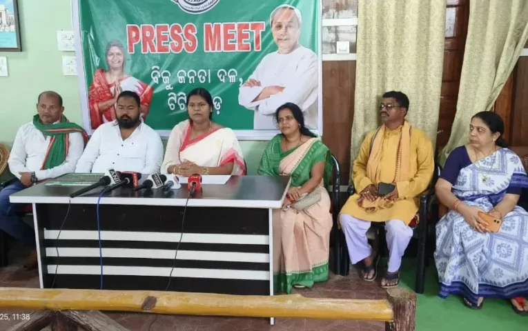ଜଳସେଚନ ପ୍ରକଳ୍ପରେ ତାଲା, ବର୍ଷିଲେ ପୂର୍ବତନ ମନ୍ତ୍ରୀ