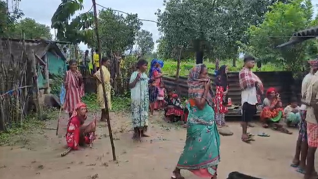 ମଦ ପାଇଁ ସ୍ତ୍ରୀକୁ ହତ୍ୟା କଲା ସ୍ୱାମୀ, ଅଭିଯୁକ୍ତକୁ ପୋଲିସ ଜିମା ଦେଲେ ଗ୍ରାମବାସୀ