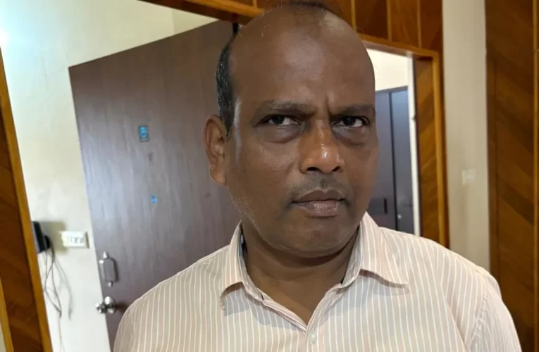 ଯନ୍ତ୍ରୀ ସୁରେନ୍ଦ୍ରଙ୍କ ଘରୁ ମିଳିଲା ନଗଦ ୧ ଲକ୍ଷ ୨୫ ହଜାର ଟଙ୍କା,ଏକକାଳୀନ ୮ସ୍ଥାନରେ ଚାଲିଛି ରେଡ୍