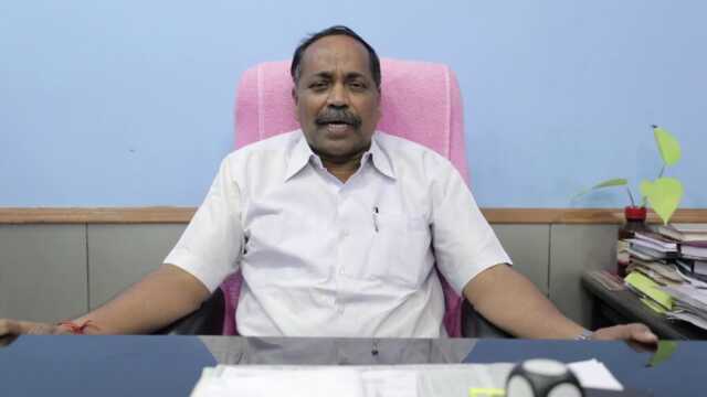 ବନ୍ଧୁ ମିଳନ କାର୍ଡରେ ନାହିଁ ଦେବାଶିଷଙ୍କ ନାଁ, ମହଙ୍ଗା ପଡିଲା କି ଶ୍ରୀମୟୀଙ୍କ ସପକ୍ଷରେ ବୟାନ ଦେବା