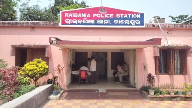 ପାରିବାରିକ କଳହର କରୁଣ ପରିଣତି, ସ୍ତ୍ରୀର ବେକ କାଟିଲା ସ୍ୱାମୀ