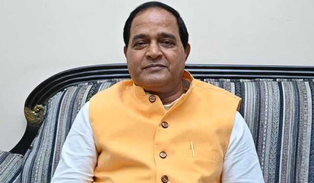 ପ୍ରତ୍ୟେକ ପ୍ୟାକିଂରେ ପୁରୁଣା ମୂଲ୍ୟ ସହ ସଂଶୋଧିତ ନୂଆ ମୂଲ୍ୟ ତୁରନ୍ତ ଉଲ୍ଲେଖ କରିବାକୁ ଯୋଗାଣ ମନ୍ତ୍ରୀଙ୍କ  ନିର୍ଦ୍ଦେଶ