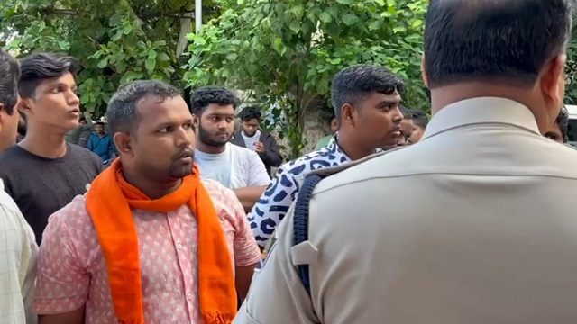 ଚନ୍ଦ୍ର ଗ୍ରହଣରେ ଆମିଷ ଖାଇବା ନେଇ ହେତୁବାଦୀ-ପରମ୍ପରାବାଦୀ ମୁହାଁମୁହିଁ