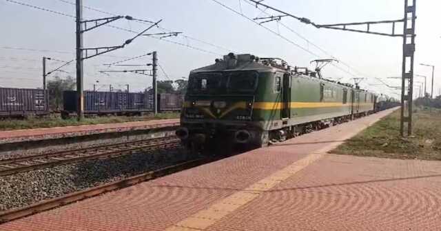 କୋଣାର୍କରୁ ଭୁବନେଶ୍ବରକୁ ଗଡ଼ିବ ଟ୍ରେନ
