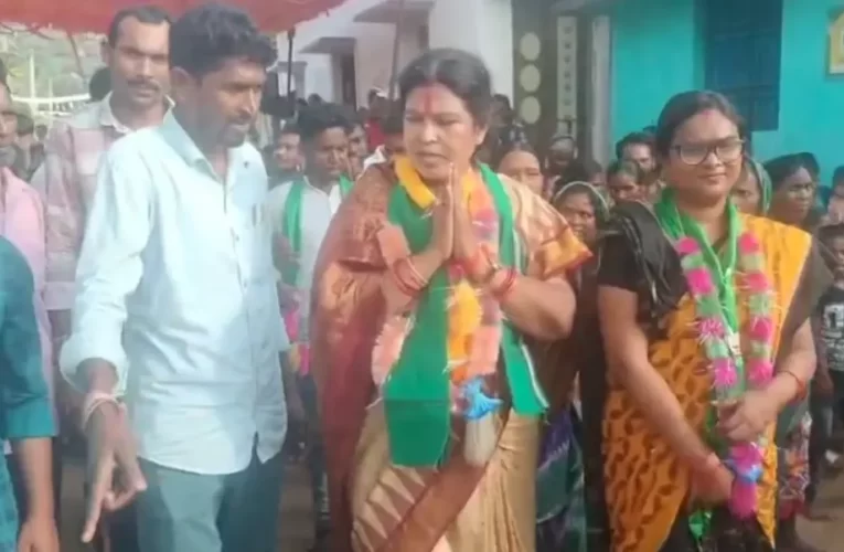 ନୂଆପଡ଼ାରେ ବିଜେଡି ପ୍ରାର୍ଥୀ ସ୍ନେହାଙ୍ଗିନୀ ଛୁରିଆଙ୍କ ମାରାଥନ ପ୍ରଚାର